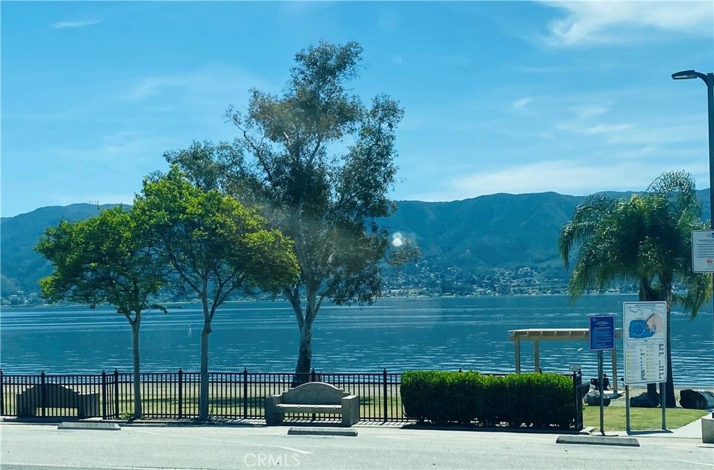 Exterior, Water