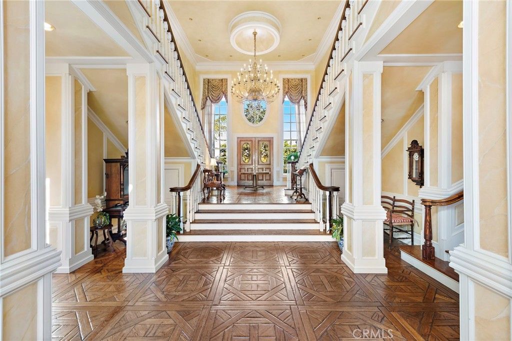 Chandelier, Interior, Recessed Lighting, Wood Texture Flooring