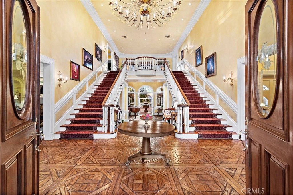Chandelier, Interior, Recessed Lighting, Wood Texture Flooring