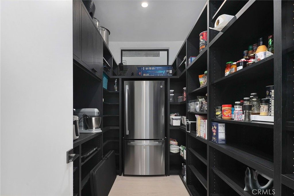 Interior, Recessed Lighting, Stainless Steel Appliances