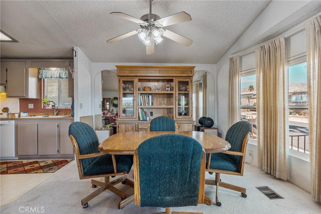 Dining room, Interior