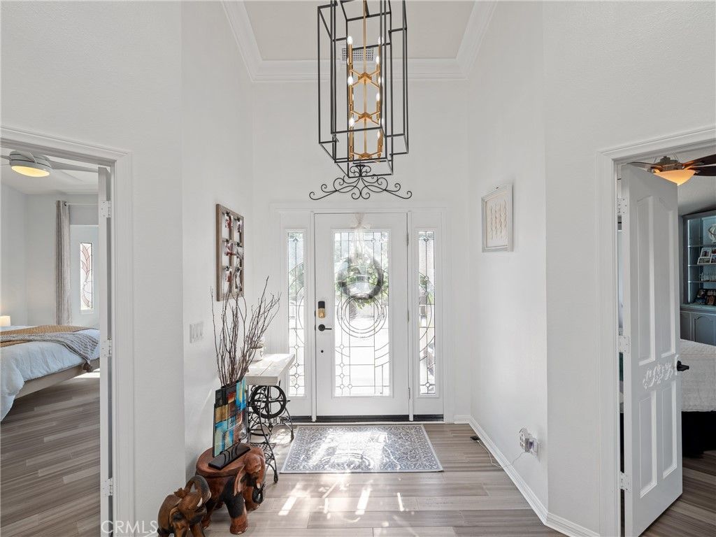 Chandelier, Interior, Wood Texture Flooring