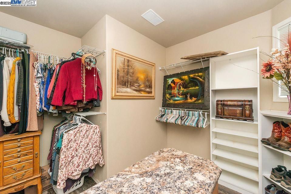 Interior, Walk-in Closets