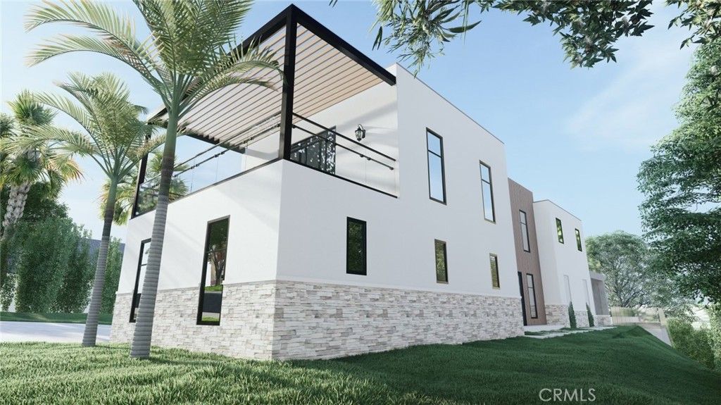 Backyard, Exterior, Facade, Modern