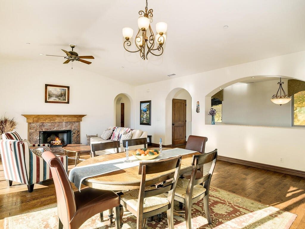 Chandelier, Dining room, Fireplace, Interior, Wood Texture Flooring