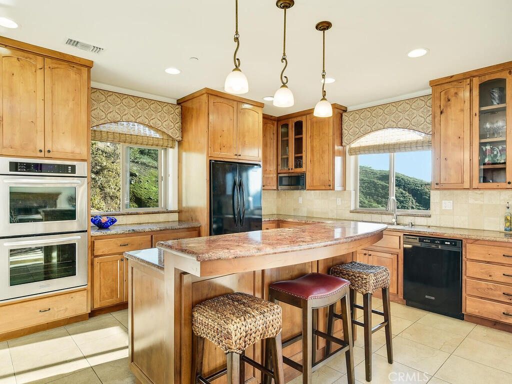 Interior, Kitchen, Pendant Lights, Recessed Lighting, Stainless Steel Appliances