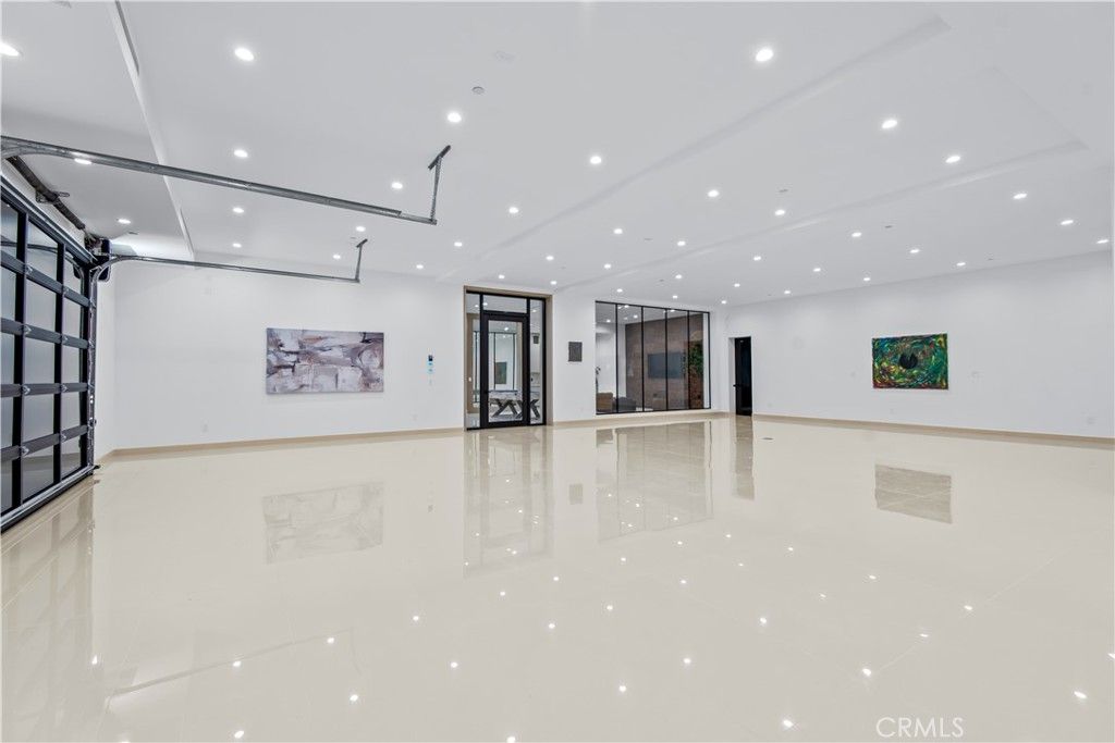 Garage, Interior, Recessed Lighting