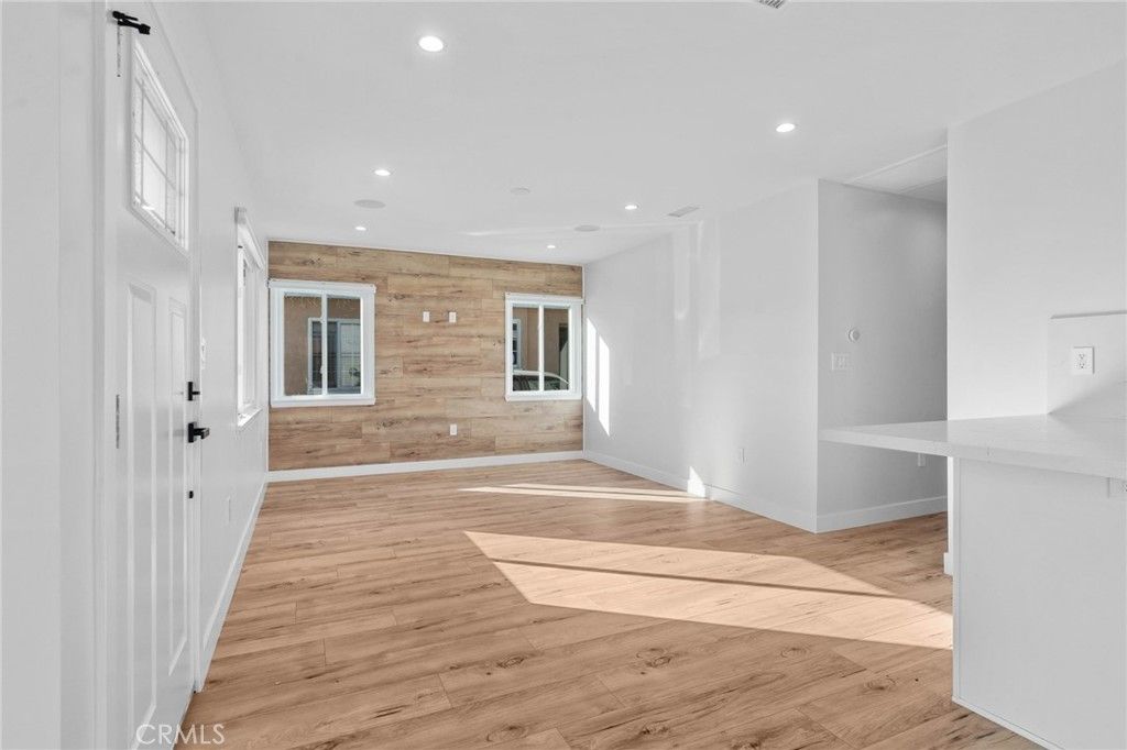 Empty room, Interior, Recessed Lighting, Wood Texture Flooring, Wooden Walls