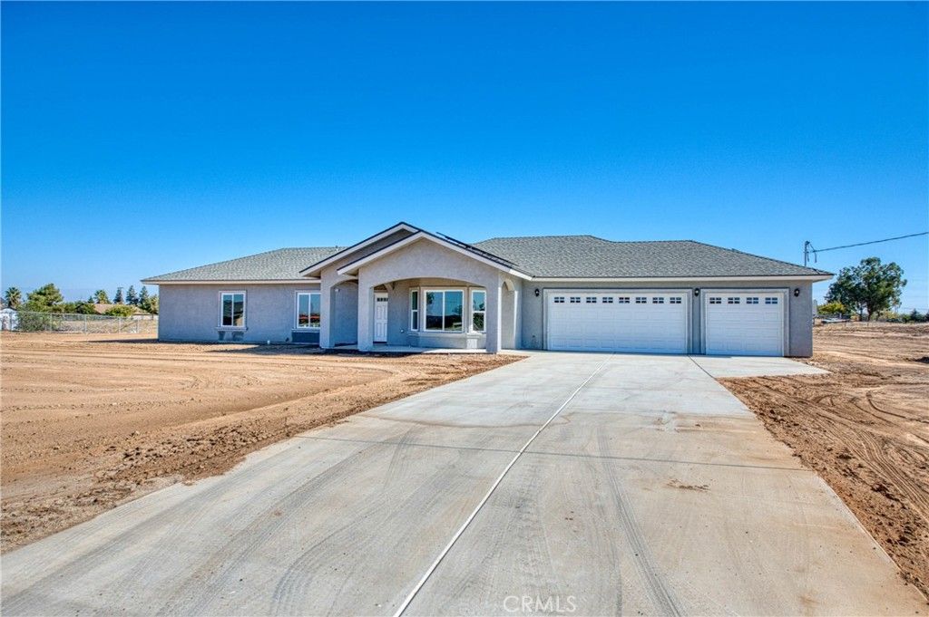 Attached, Backyard, Exterior, Facade, Ranch