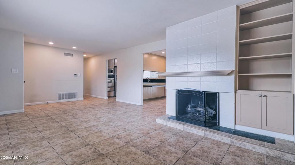 Empty room, Fireplace, Interior, Kitchen, Recessed Lighting