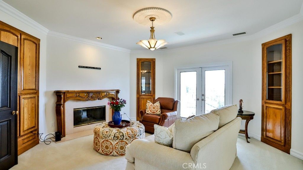 Fireplace, Interior, Living room, Pendant Lights, Recessed Lighting