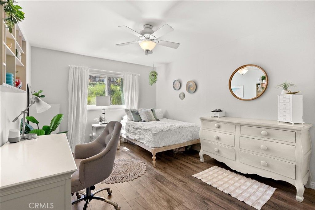 Bedroom, Home Office, Interior, Wood Texture Flooring