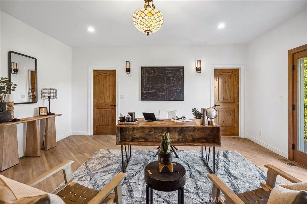 Home Office, Interior, Recessed Lighting, Wood Texture Flooring