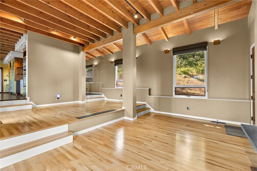 Empty room, Interior, Wooden Beams, Wooden Ceilings, Wood Texture Flooring