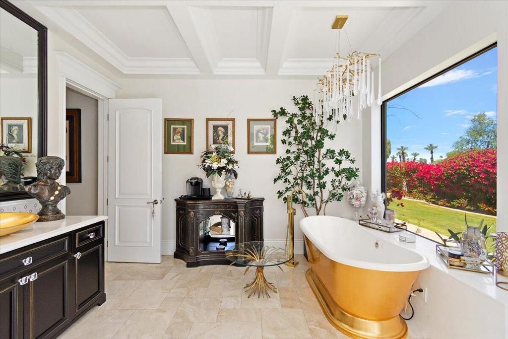 Bathroom, Chandelier, Free Standing Baths, Interior