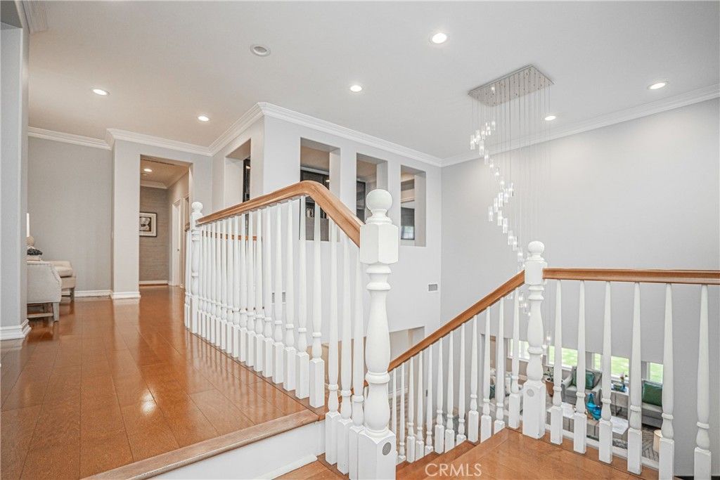 Interior, Pendant Lights, Recessed Lighting, Wood Texture Flooring