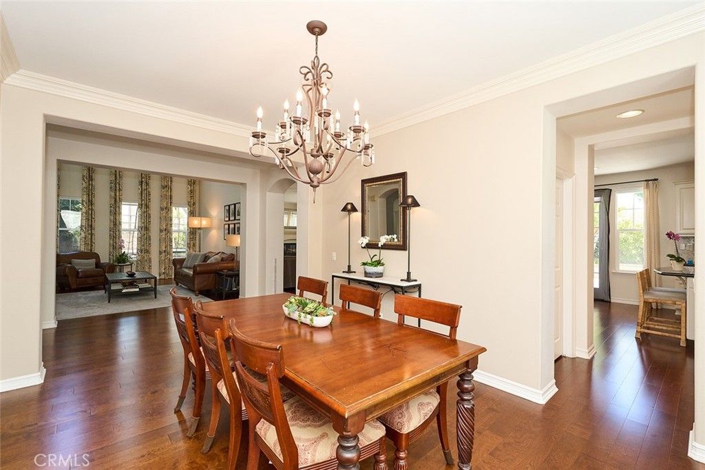 Chandelier, Dining room, Interior, Living room, Recessed Lighting, Wood Texture Flooring