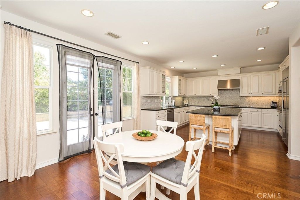 Dining room, Interior, Kitchen, Recessed Lighting, Wood Texture Flooring