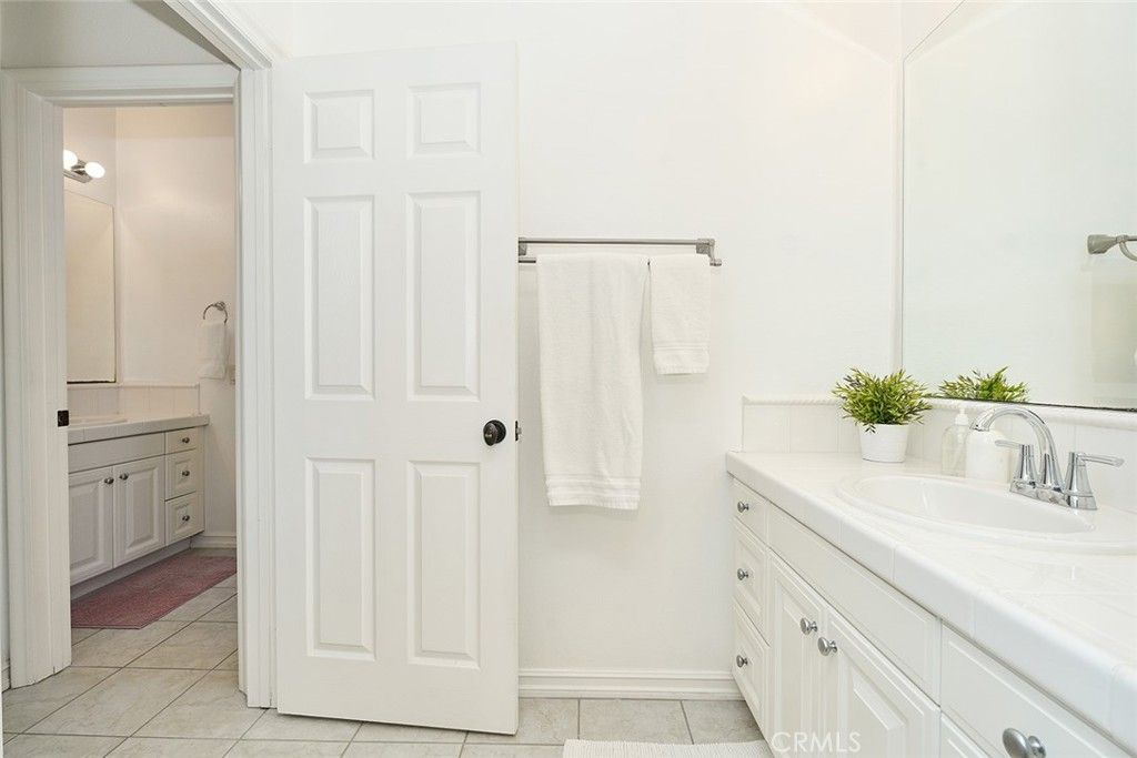 Bathroom, Interior, Tile Countertops