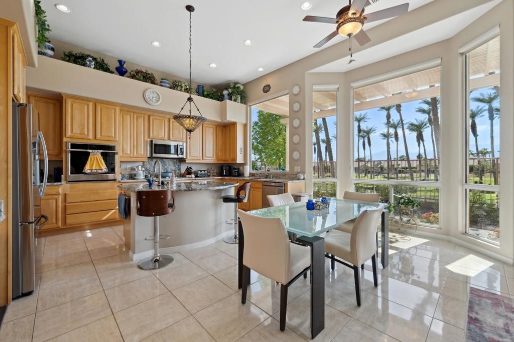 Dining room, Interior, Kitchen, Recessed Lighting, Stainless Steel Appliances, Water