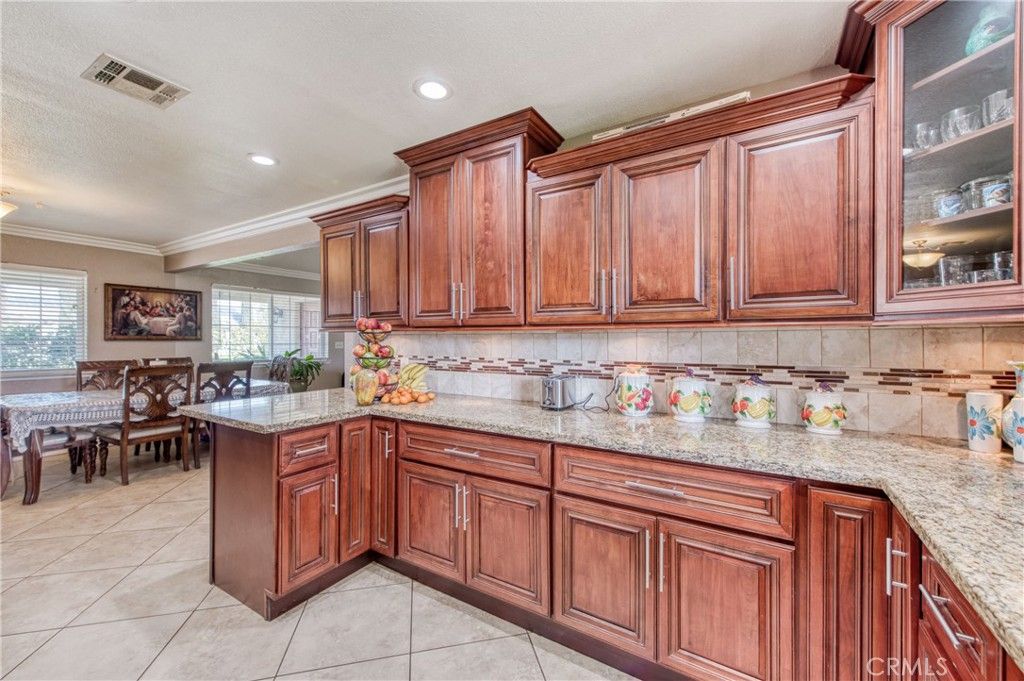 Dining room, Interior, Kitchen, Recessed Lighting