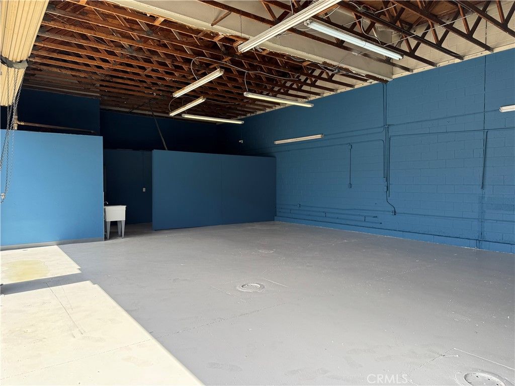 Empty room, Interior, Wooden Beams
