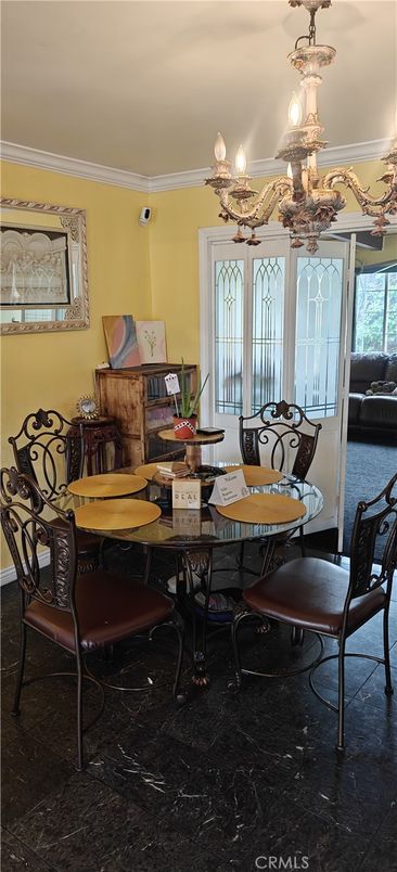 Chandelier, Dining room, Interior