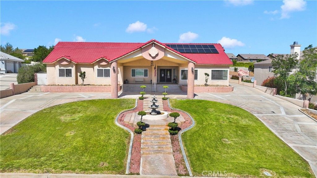 Exterior, Facade, Solar Panels, Ranch