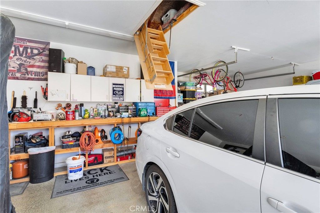 Garage, Interior
