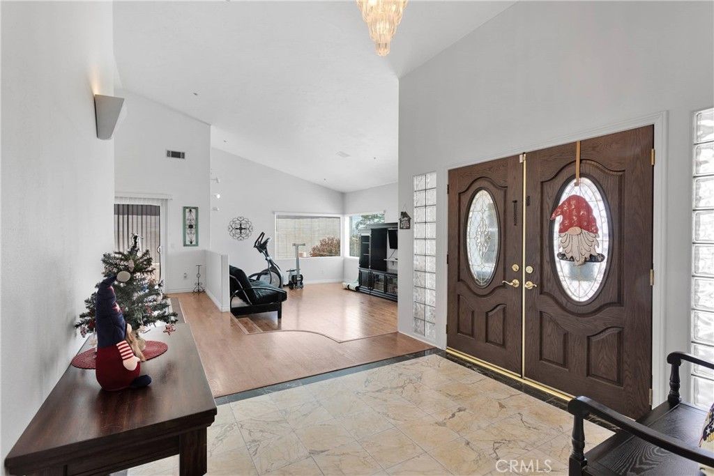 Chandelier, Fitness Equipment, Interior, Recessed Lighting, Wood Texture Flooring