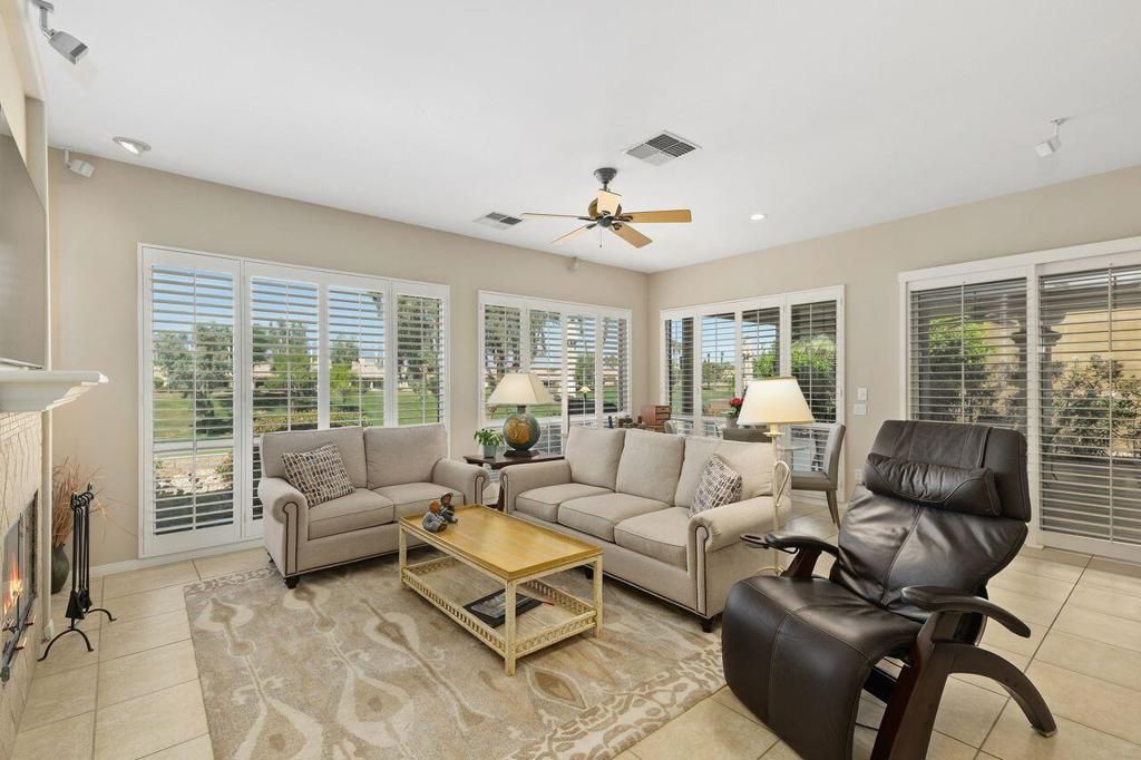 Fireplace, Interior, Living room, Recessed Lighting