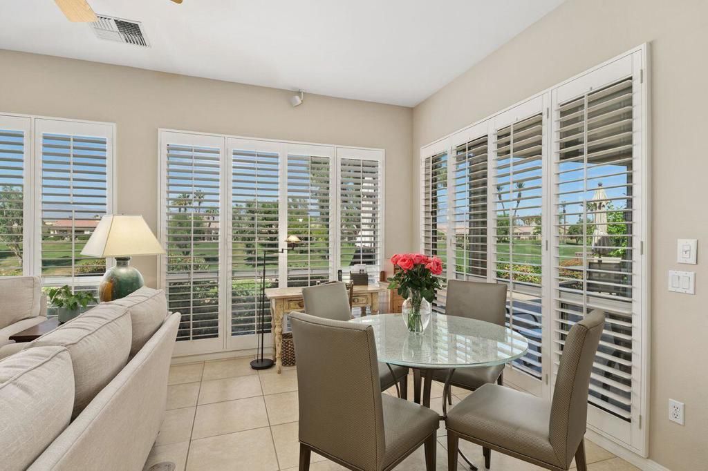 Dining room, Interior