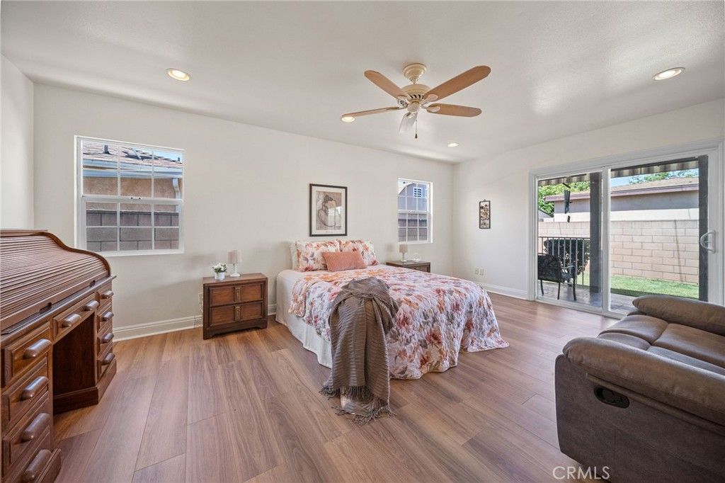 Bedroom, Fireplace, Interior, Recessed Lighting, Wood Texture Flooring