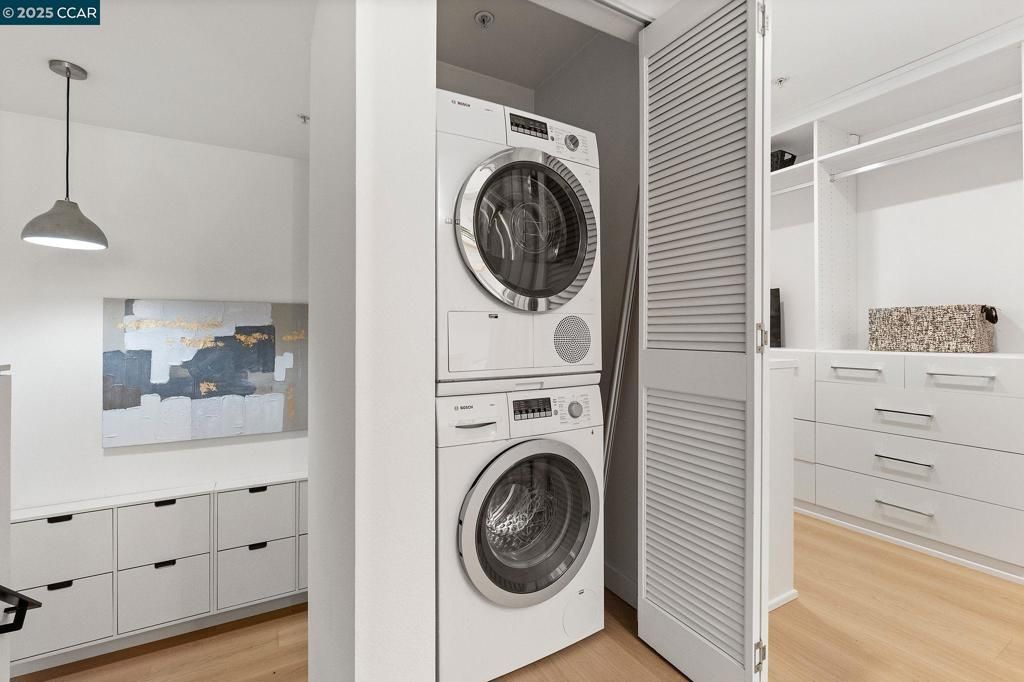Interior, Pendant Lights, Utility Closets, Washer, Wood Texture Flooring