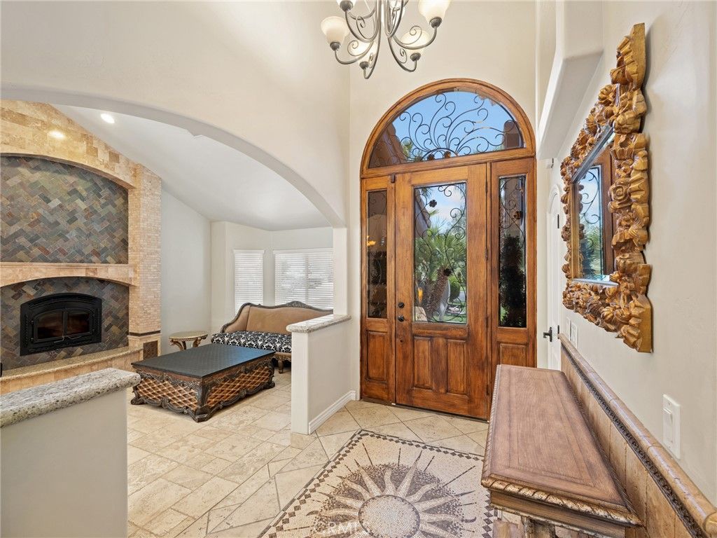 Chandelier, Fireplace, Interior, Recessed Lighting