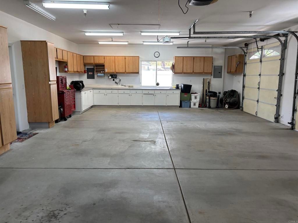 Garage, Interior, Kitchen