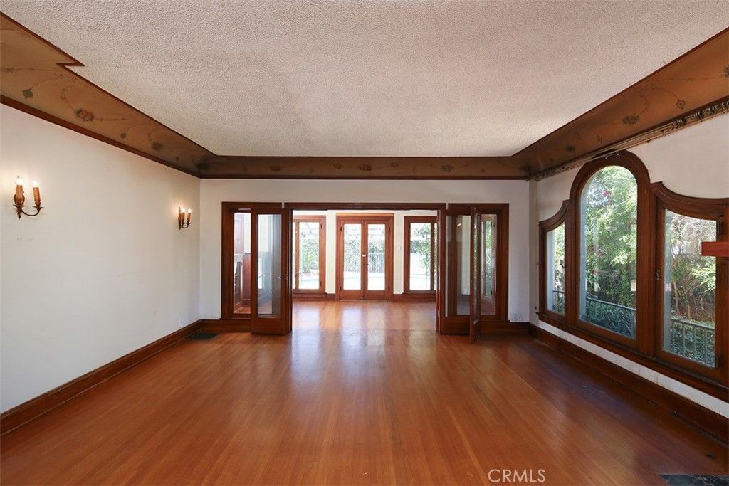 Empty room, Interior, Wooden Beams, Wood Texture Flooring