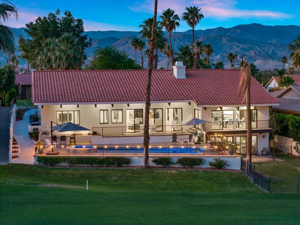 Exterior, Facade, Pool, Mediterranean