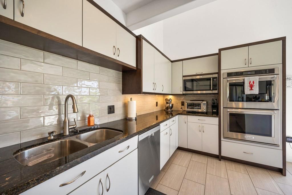 Interior, Kitchen, Stainless Steel Appliances