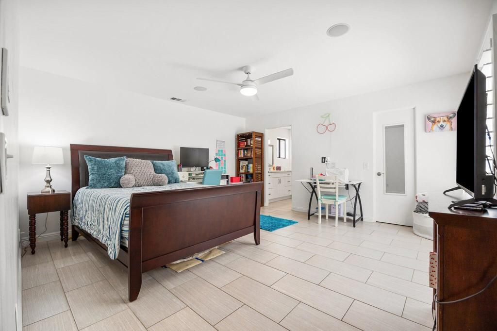 Bedroom, Interior