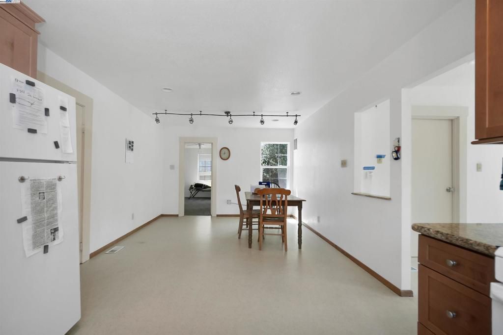Dining room, Interior