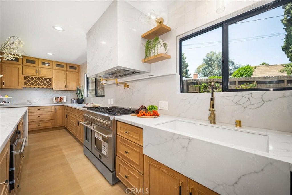 Interior, Kitchen, Marble Walls, Recessed Lighting, Wood Texture Flooring