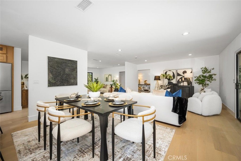 Dining room, Interior, Living room, Recessed Lighting, Wood Texture Flooring