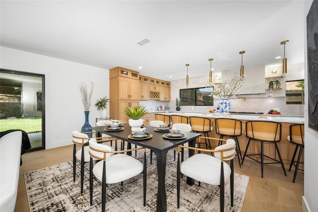 Dining room, Interior, Kitchen, Marble Walls, Pendant Lights, Recessed Lighting, Wood Texture Flooring