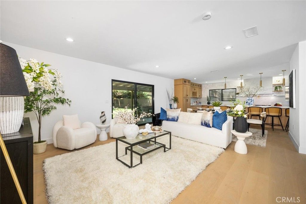 Dining room, Interior, Kitchen, Living room, Pendant Lights, Recessed Lighting, Wood Texture Flooring