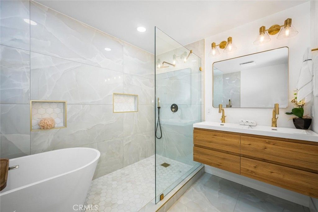 Bathroom, Dual Sink Vanities, Free Standing Baths, Glass Shower, Interior, Marble Walls, Recessed Lighting