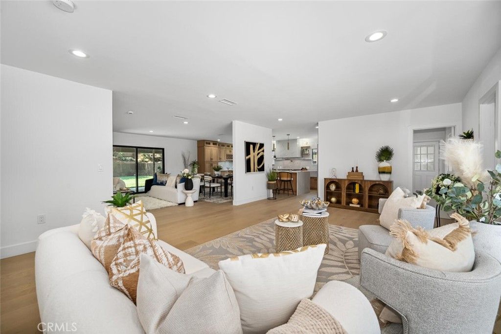 Dining room, Interior, Kitchen, Living room, Recessed Lighting, Wood Texture Flooring