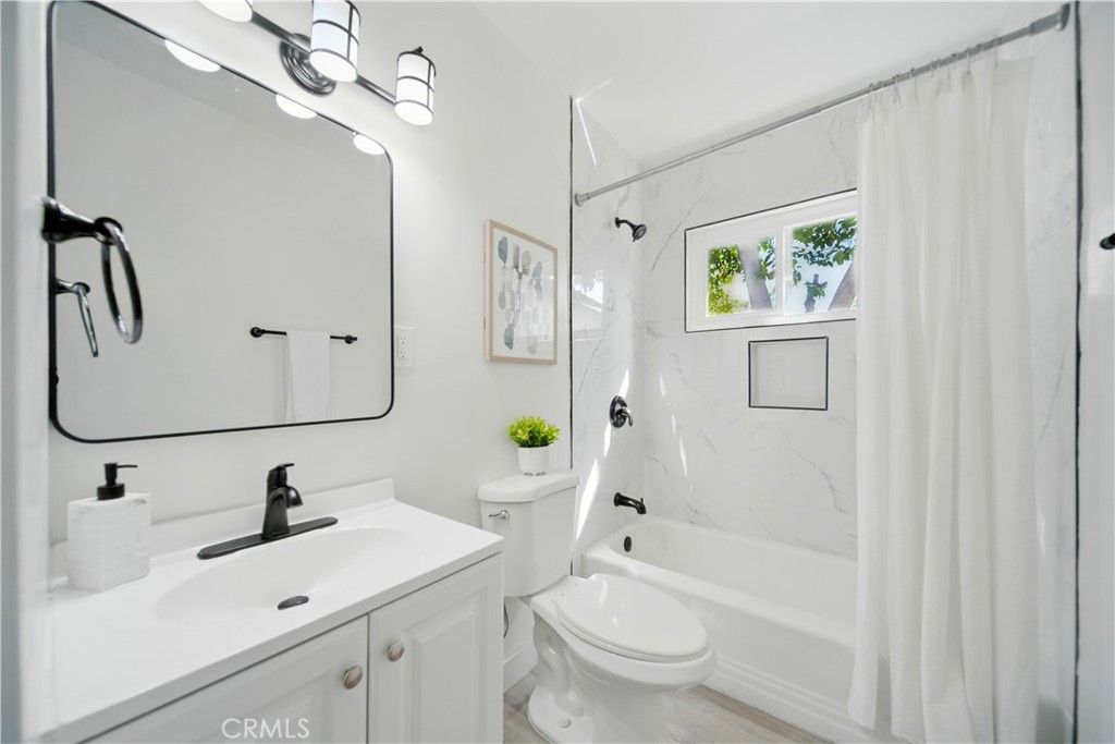 Bathroom, Interior, Marble Walls
