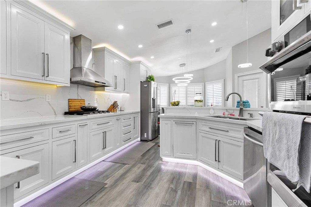 Interior, Kitchen, Pendant Lights, Recessed Lighting, Stainless Steel Appliances, Wood Texture Flooring
