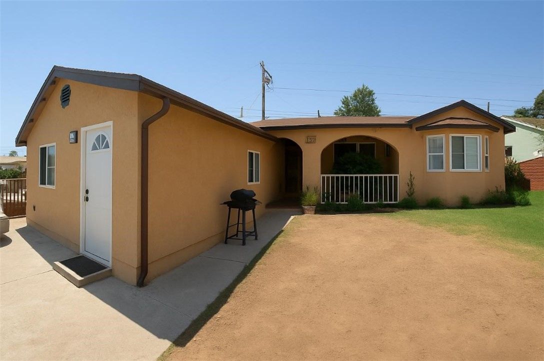 Backyard, Exterior